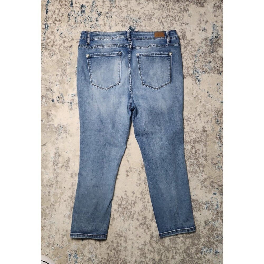 Judy‎ Blue Women's Size 1X Distressed Denim Stretch Jeans - Picture 3 of 5